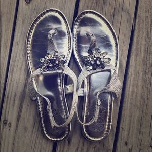 ❤️Vince Camuto Sandals❤️
